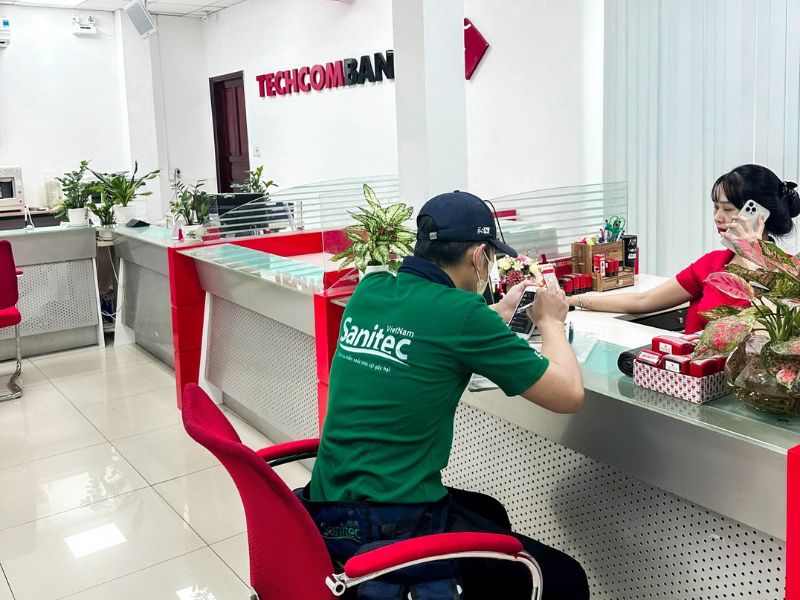 Dự án diệt côn trùng tổng hợp tại PGD Techcombank